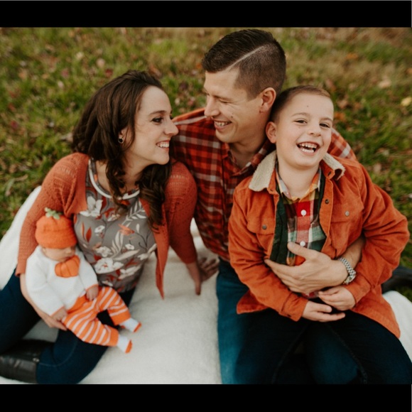 Meet your Posher, Amy - Picture 2 of 3